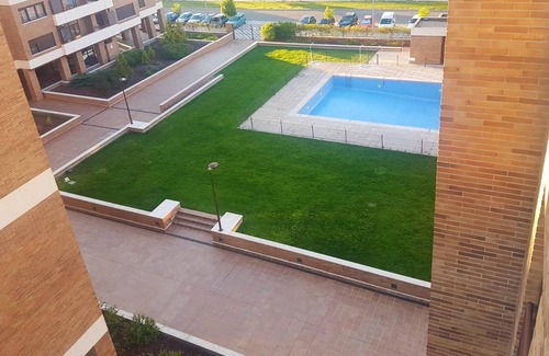 Cuenca Apartment | Homerez - Appartement for 8 ppl. with shared pool, jacuzzi and terrace at Cuenca