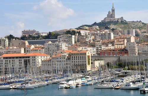 Saint-Just Apartment | Homerez - Beautiful appartement 7 km away from the beach for 4 ppl. at Marseille