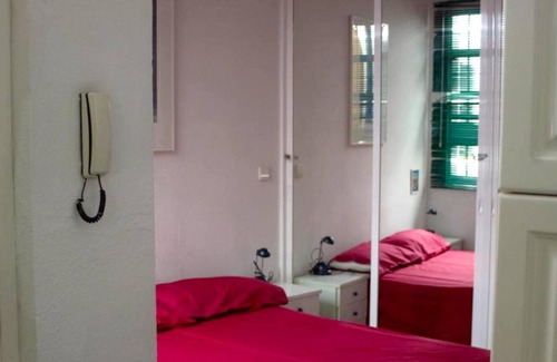 Triana Apartment | Homerez - Beautiful appartement for 2 ppl. with terrace and balcony at Sevilla