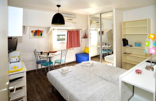 2nd Arrondissement Apartment | Homerez - Beautiful appartement for 2 ppl. with terrace at Lyon
