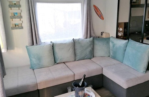 Gastes House | Homerez - Beautiful bungalow for 8 ppl. with shared pool and terrace at Gastes