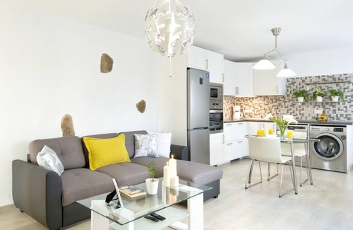 Mancha Blanca Villa | Homerez - Beautiful villa 7 km away from the beach for 8 ppl. with swimming-pool