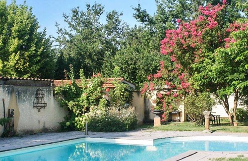 Duravel House | Homerez - Beautiful house for 6 ppl. with shared pool and garden at Duravel