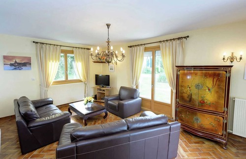 Concarneau Villa | Homerez - Big villa 4 km away from the beach for 12 ppl. with swimming-pool