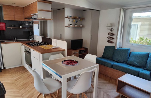 Saint-Julien-en-Born House | Homerez - Bungalow Saint-Julien-en-Born