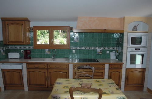 La Mole Villa | Homerez - Charming villa in La Mole with private pool