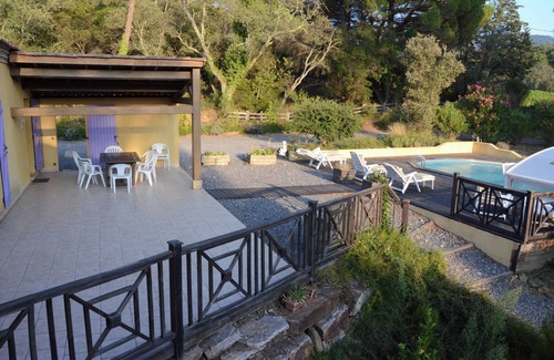La Mole Villa | Homerez - Charming villa in La Mole with private pool