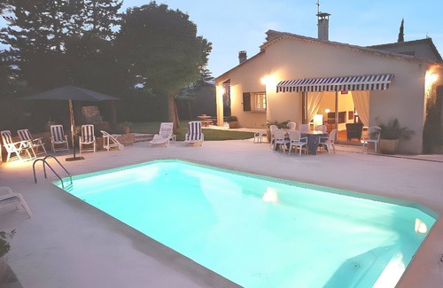 Cereste Villa | Homerez - Elegant Villa in Céreste with Private Pool and Jacuzzi