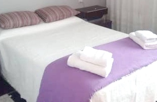 El Ensanche Zona Nuova Apartment | Homerez - Appartement for 4 ppl. with terrace at Santiago de Compostela