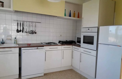Meynes House | Homerez - Family House in Meynes with Private Garden