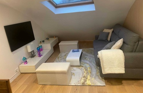 Malakoff Apartment | Homerez - Nice apartement for 4 ppl. at Malakoff