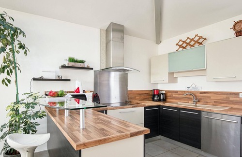 Les Boucholeurs House | Homerez - Nice house for 6 ppl. with sea view and terrace at Chatelaillon plage