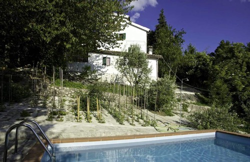 Sant'Agata Feltria Apartment | Homerez - Nice appartement for 8 ppl. with swimming-pool at Sant'Agata Feltria