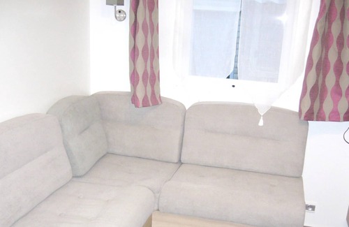 Les Mathes House | Homerez - Property 600 m away from the beach for 5 ppl. with shared pool