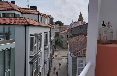 La Coruna House | Homerez - Spacious house with terrace and balcony in A Coruña