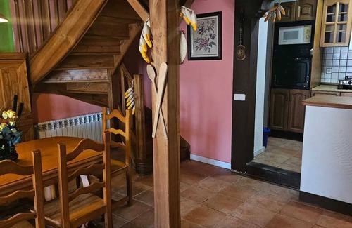Canejan House | Homerez - Spacious House in Canejan with Mountain View