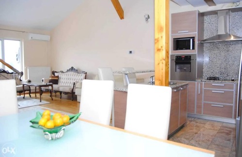 Sarajevo House | Homerez - Spacious modern house in Sarajevo with parking.