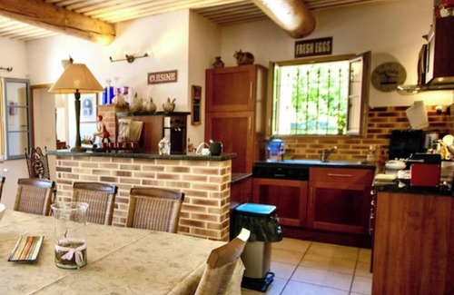 Villars Villa | Homerez - Spacious Villa with Pool and Jacuzzi