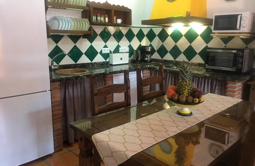Orgiva Villa | Homerez - Villa for 4 ppl. with swimming-pool, garden and terrace at Órgiva