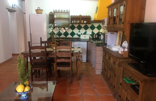 Orgiva Villa | Homerez - Villa for 4 ppl. with swimming-pool, garden and terrace at Órgiva