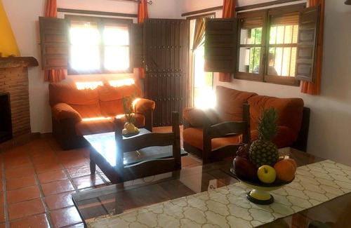 Orgiva Villa | Homerez - Villa for 4 ppl. with swimming-pool, garden and terrace at Órgiva