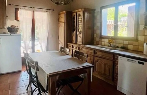 La Teste-de-Buch Villa | Homerez - Villa in La Teste-de-Buch