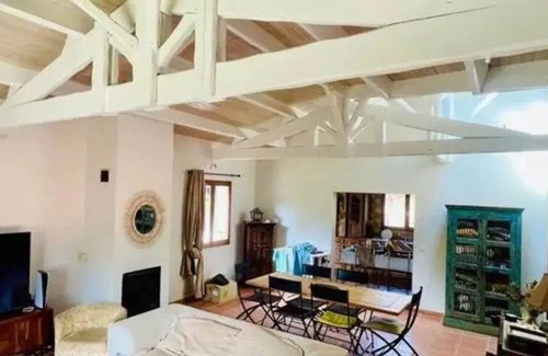 La Teste-de-Buch Villa | Homerez - Villa in La Teste-de-Buch