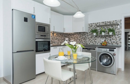 Mancha Blanca Villa | Homerez - Villa in Mancha Blanca