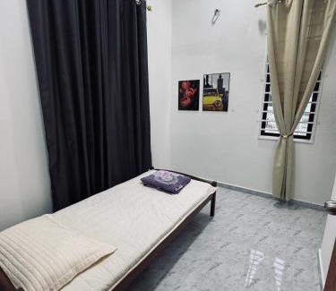 Kampung Tanjung Mas House | Homestay CikguMa 3 - Wi-Fi