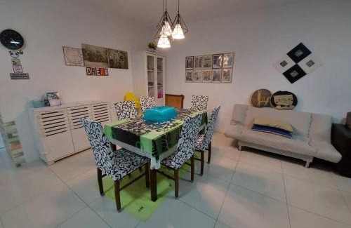 Kampung Kuala Pari Apartment | HOMESTAY COMFY CONDO with Waterpark, Pool, Playground & Gym