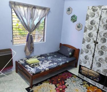 Kampung Padang Pak Su Man House | Homestay hijau noona