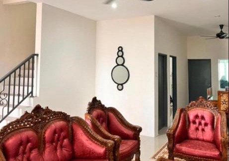 Bota House | Homestay Ummi Seri Iskandar