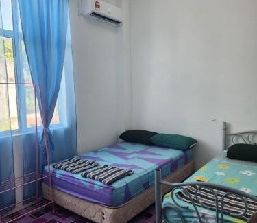 Gelugor House | Homestay Zaishazali