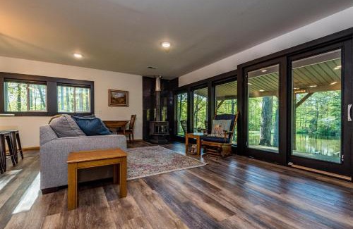 Helmsburg House | Homestead Cabin
