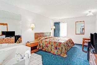 Olive Branch Hotel | Hometown Place