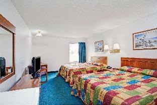 Olive Branch Hotel | Hometown Place