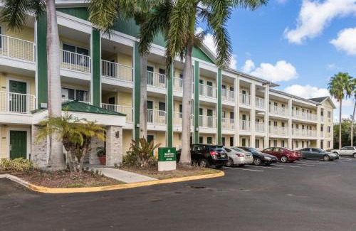 Survey Creek Hotel | HomeTowne Studios by Red Roof Fort Lauderdale