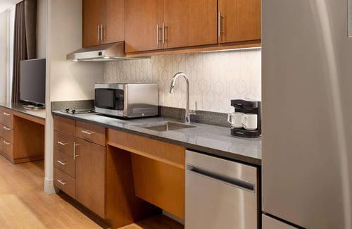 Riverfront Hotel | Homewood Suites by Hilton Wilmington Downtown