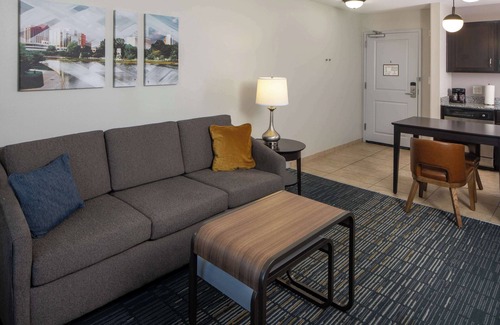Huntsville Hotel | Homewood Suites by Hilton Huntsville - Downtown, AL
