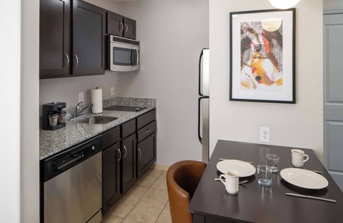 Huntsville Hotel | Homewood Suites by Hilton Huntsville - Downtown, AL