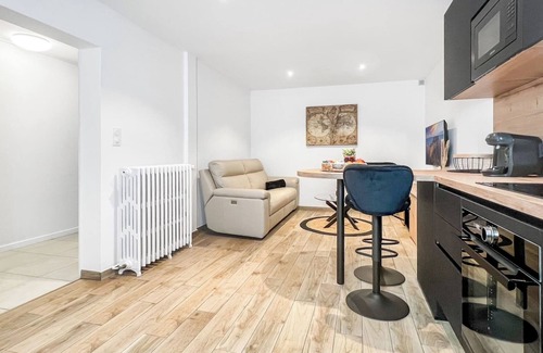 Monnetier-Mornex Apartment | Homey Ethan - Free parking/Private patio/Wifi