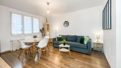 Annemasse Apartment | Homey Hanna - Parking, Centre-ville, Proche Genève