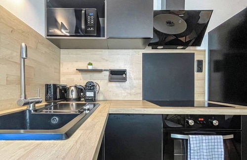 Annemasse Apartment | Homey Helsinki - Downtown/Private Patio/Netflix