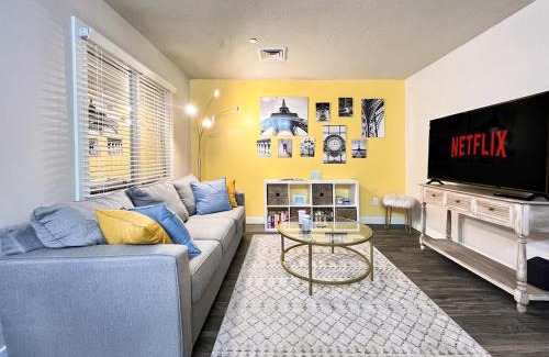 Downtown Salt Lake City Apartment | HOMEY PARIS - NEW/Free garage parking/Downtown Salt Lake City