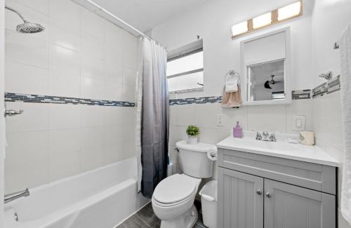Hallandale Beach Apartment | Homey Studio Apartment in South Florida