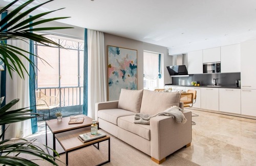 Encarnacion-Regina Apartment | Hommyhome Vera Cruz 102