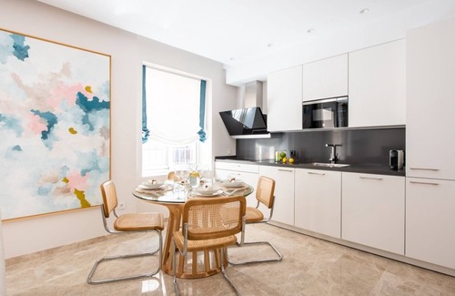 Encarnacion-Regina Apartment | Hommyhome Vera Cruz 102