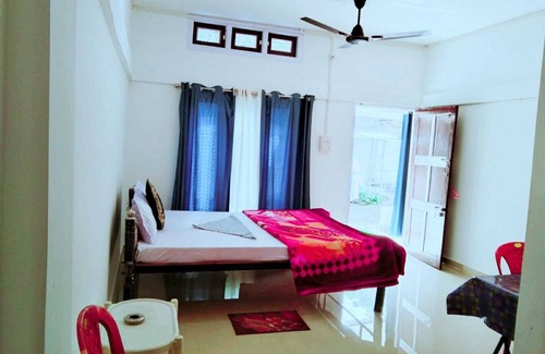 Golaghat Bed & Breakfast | Homocation Sreemoyee Homestay