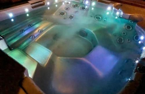Frahan House | hondvriendelijke vakantiewoning met jacuzzi Forêt d'Animaux