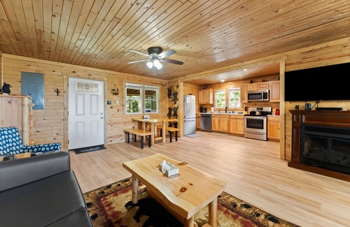 Laurelville Cabin | Honey Bear | Hocking Hills